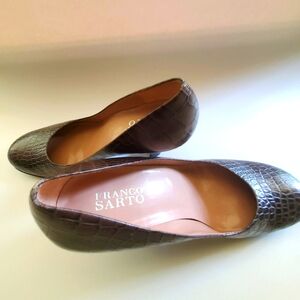 Stunning Franco Sarto 2 inch heels